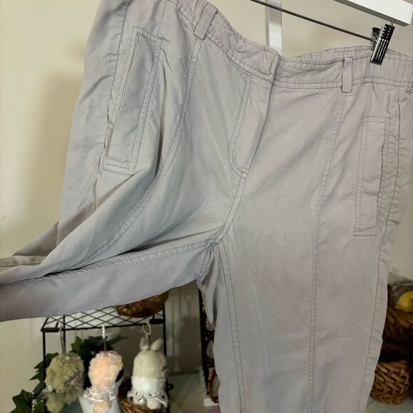 Eileen Fisher Light Gray 100% tencel pants button ankle size small - Picture 6 of 8